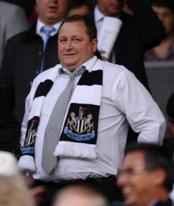 Mike Ashley has reportedly informed the Newcastle squad and Rafa Bentiez he will not sell the club but has vowed to change his approach.