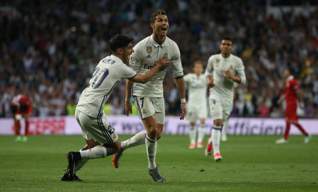 Real Madrid coach Santiago Solari has played down Cristiano Ronaldo's comments about a lack of humility at the club.