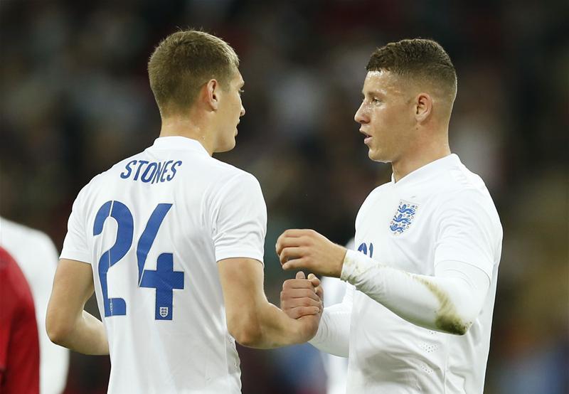 Gareth Southgate has jumped to the defence of Manchester City defender John Stones following his blunder in England's defeat with Holland.