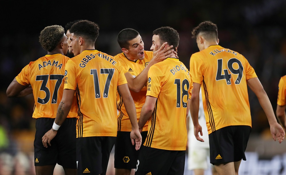 Wolves withstood a late scare to secure a 3-2 victory at Torino in the first leg of their Europa League qualifying play-off tie.