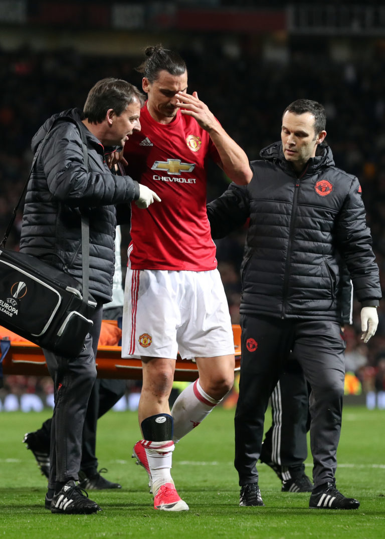Ibrahimovic leaves the field after suffering a serious knee ligament injury against Anderlecht in a 2017 Europa League tie 